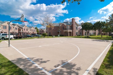 The Meadows at North Richland Hills - Basketball Court
